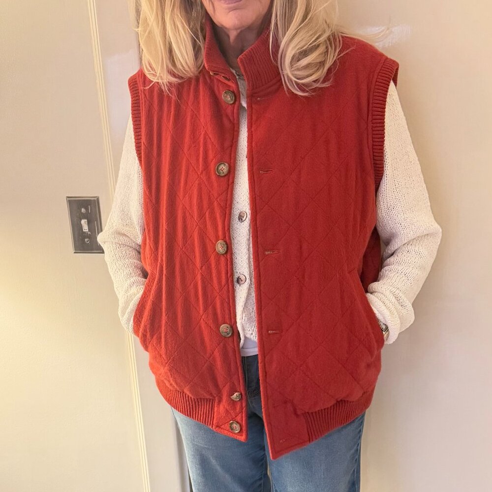 LORO PIANA 100% CASHMERE VEST IN PUMPKIN